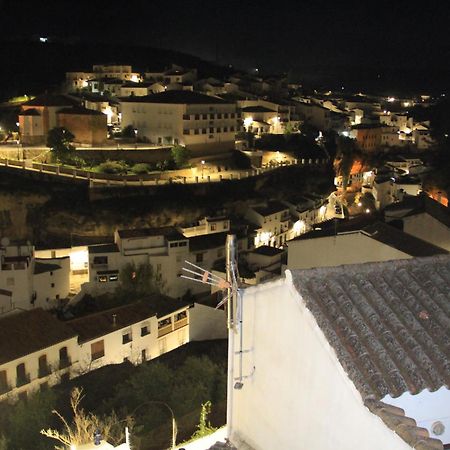 Setenil De Las Bodegas Casa De La Mielヴィラ エクステリア 写真